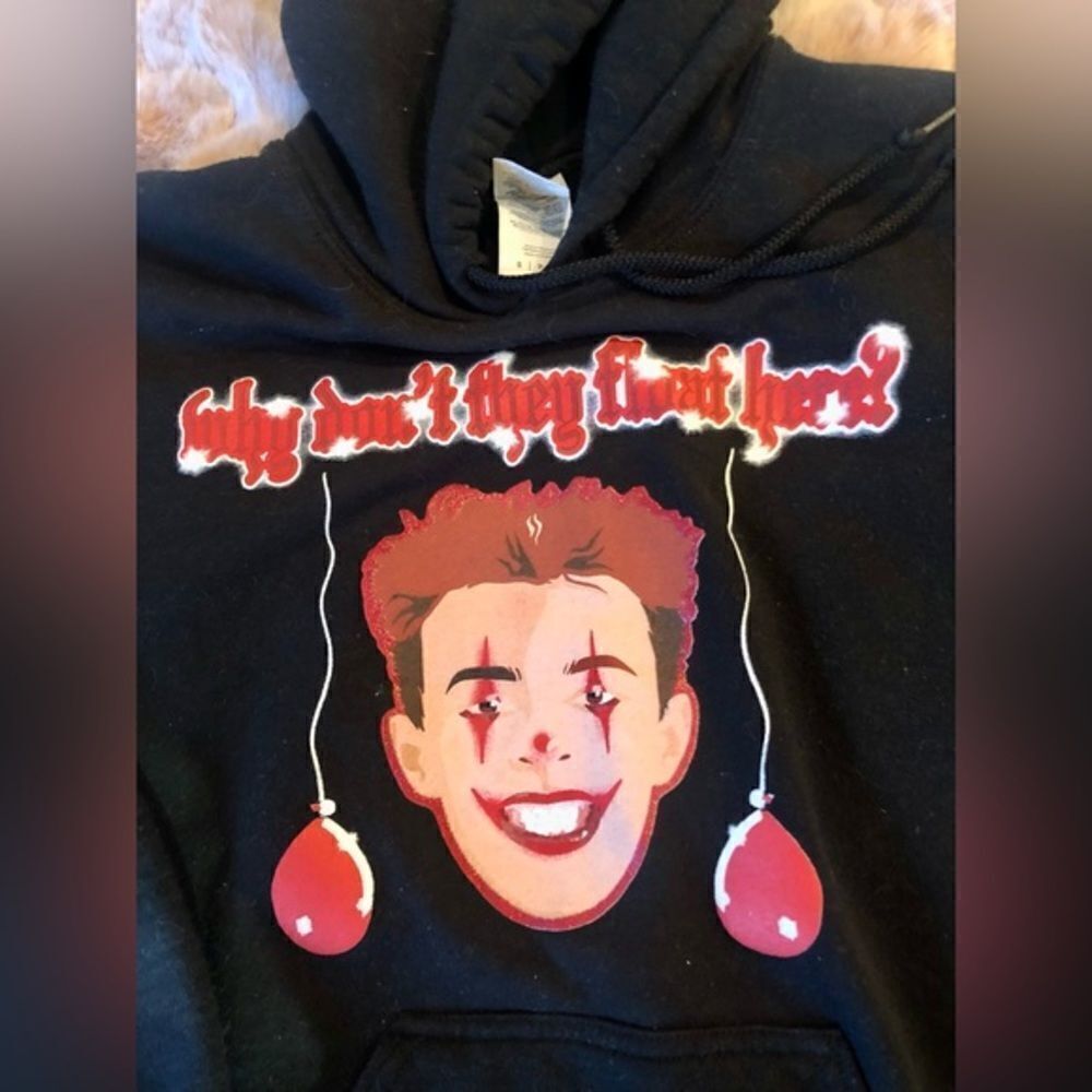 Isaac Dunbar concert hoody